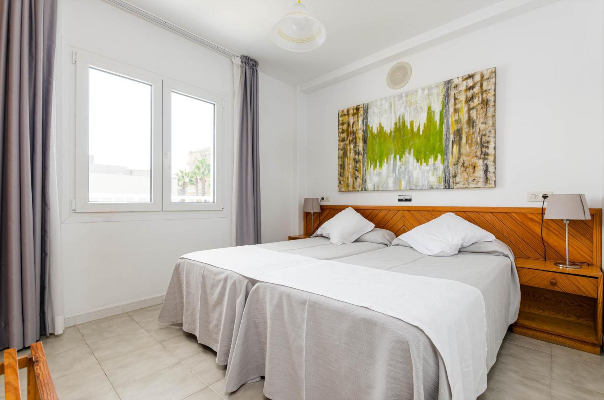Mar Brava Apartments Кан-Пікафорт Екстер'єр фото
